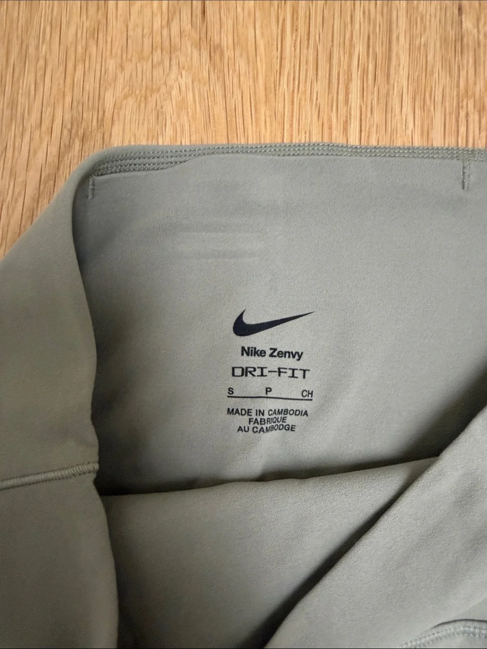 Nike Women’s Zenvy Dri-Fit Training High Rise 7/8 Length Leggings NWT Size S